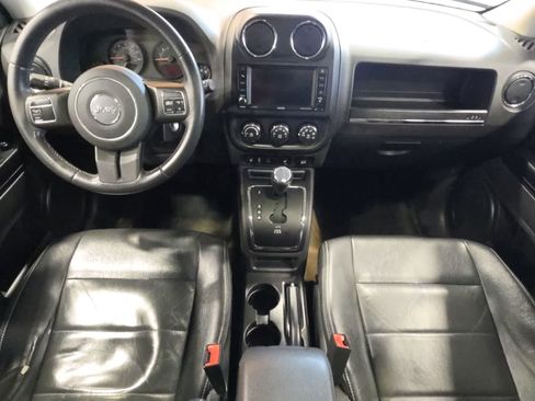 Used 2017 Jeep Patriot High Altitude AWD/4WD image 26