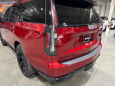 Used 2021 Cadillac Escalade Sport Platinum w/ Heavy-Duty Trailer Package image 46