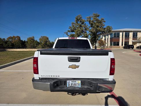 Used 2010 Chevrolet Silverado 1500 W/T image 4