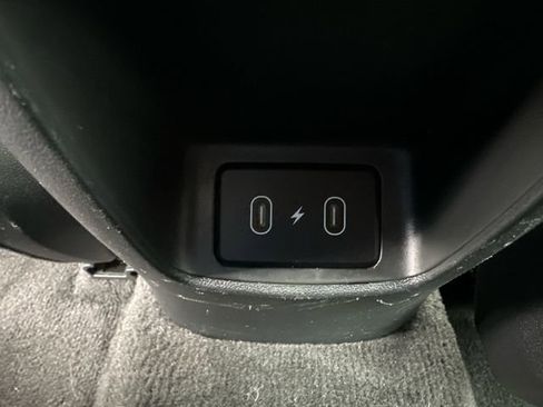 Used 2025 Hyundai Elantra SEL FWD image 17