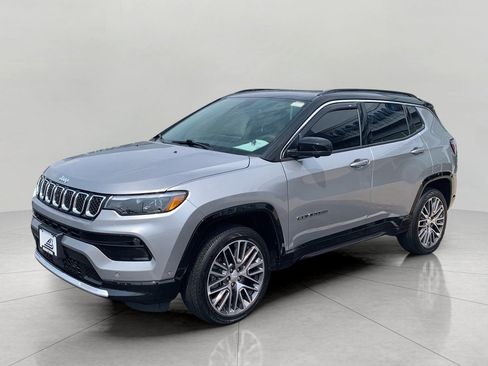 Used 2023 Jeep Compass Limited w/ Elite Group AWD/4WD image 4