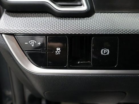 Used 2024 Kia Sportage LX image 34