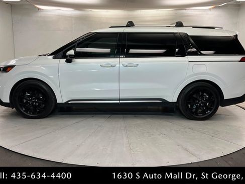 Used 2024 Kia Carnival SX FWD image 2