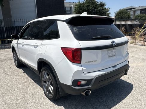 Used 2023 Honda Passport EX-L image 4