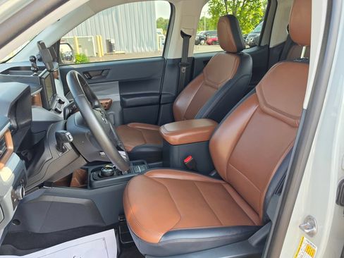 Used 2023 Ford Maverick Lariat w/ Lariat Luxury Package AWD/4WD image 11
