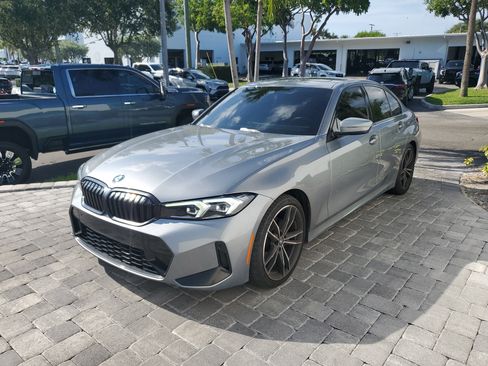 Used 2024 BMW 330i Sedan w/ M Sport Package RWD image 3