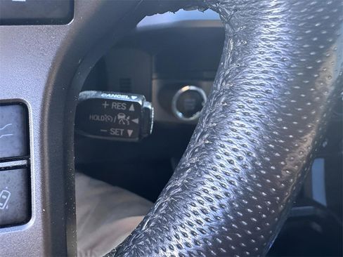 Used 2021 Toyota Tacoma TRD Off-Road image 19