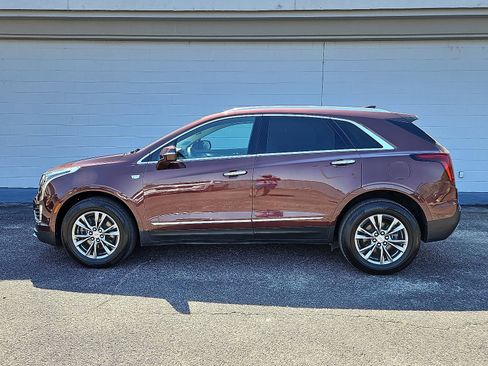 Certified 2022 Cadillac XT5 Premium Luxury w/ Technology Package image 2