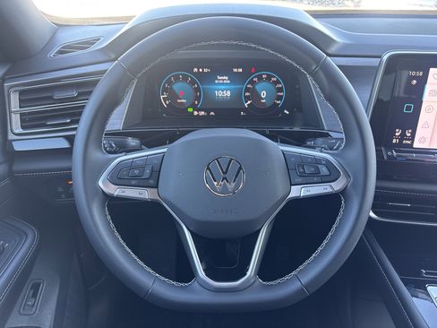New 2026 Volkswagen Atlas Cross Sport SE AWD/4WD image 17