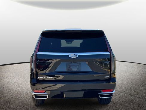Used 2024 Cadillac Escalade ESV Premium Luxury AWD/4WD image 3