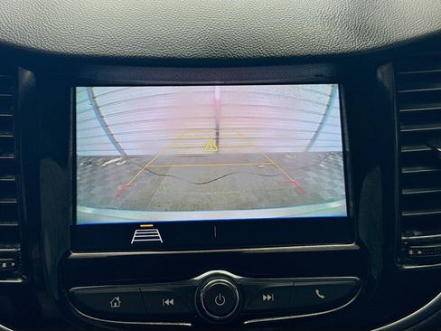 Used 2021 Chevrolet Trax LT w/ Driver Confidence Package image 15