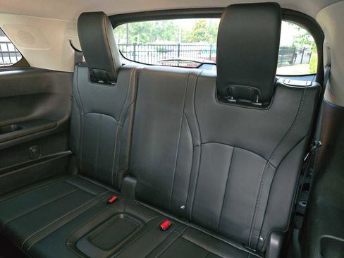 Used 2023 INFINITI QX60 Pure FWD image 9
