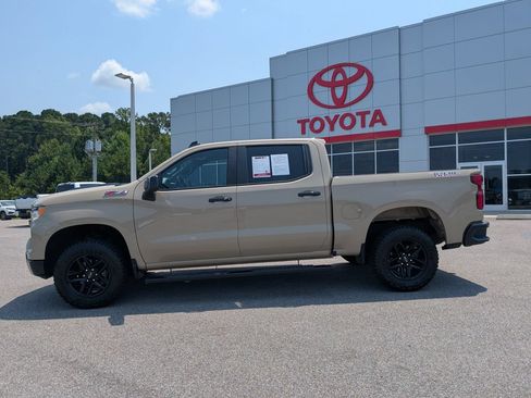 Used 2022 Chevrolet Silverado 1500 LT Trail Boss w/ Protection Package AWD/4WD image 2