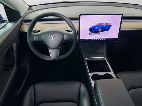 Used 2022 Tesla Model Y Long Range AWD/4WD image 22