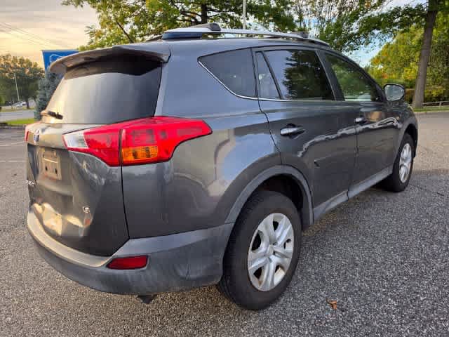 Used 2013 Toyota RAV4 LE FWD image 4