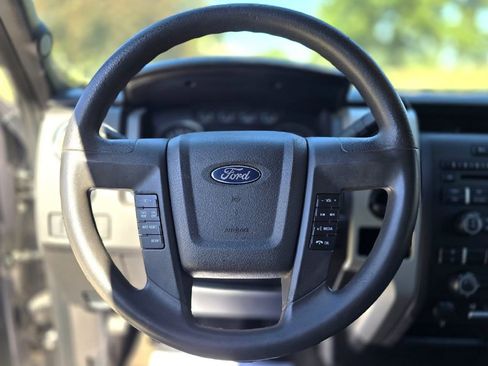 Used 2014 Ford F150 XLT image 18