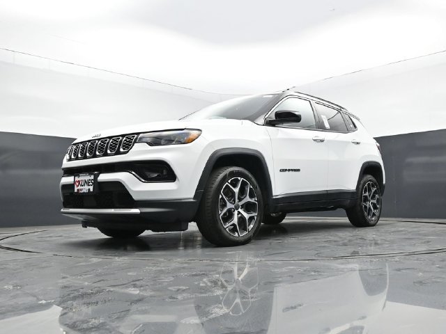 Used 2025 Jeep Compass Limited AWD/4WD image 53