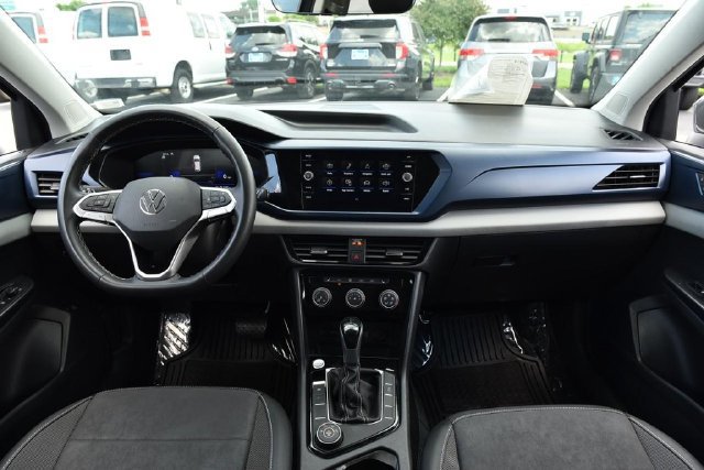 Certified 2023 Volkswagen Taos SE AWD/4WD image 7