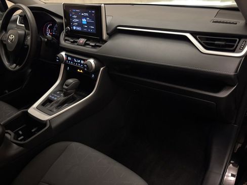 Used 2025 Toyota RAV4 XLE image 24