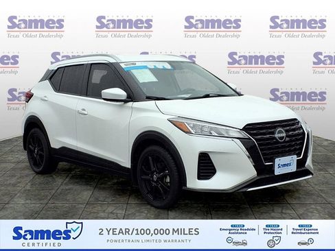 Used 2023 Nissan Kicks SV FWD image 1