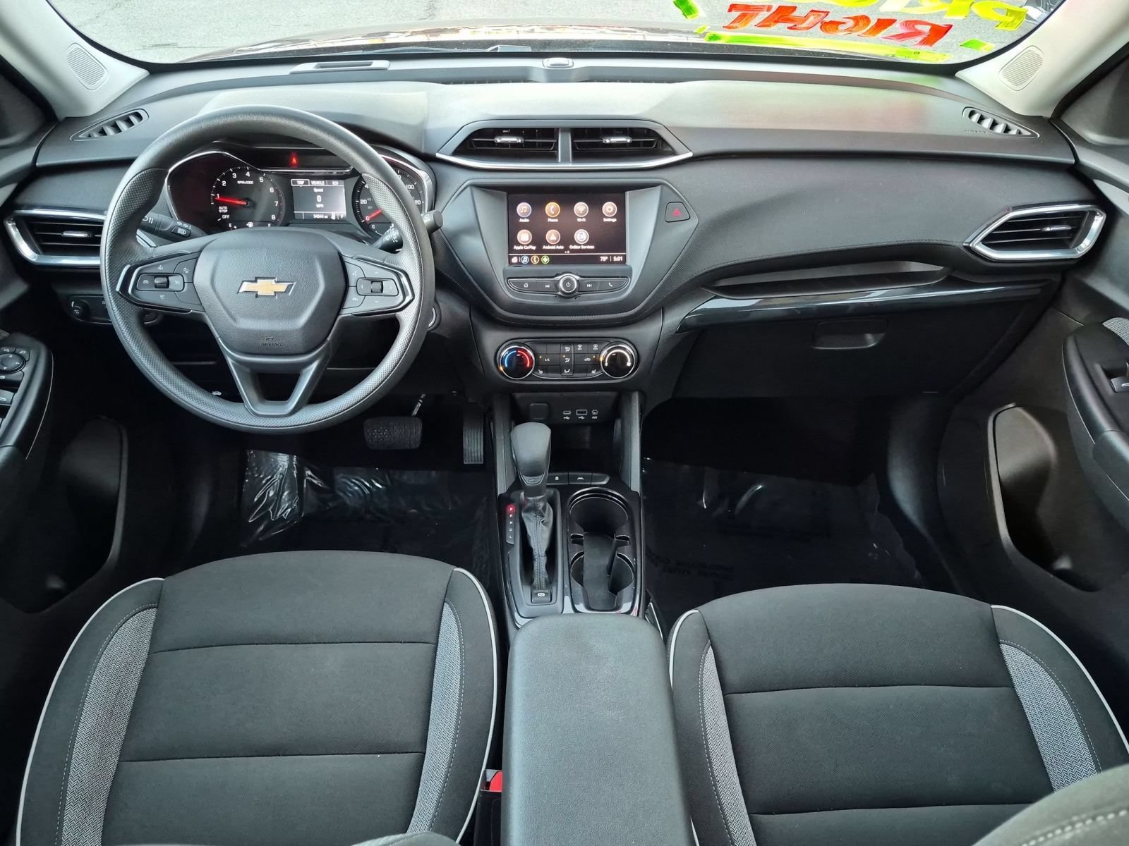 Used 2023 Chevrolet TrailBlazer LT w/ LPO, Blackout Package FWD image 23