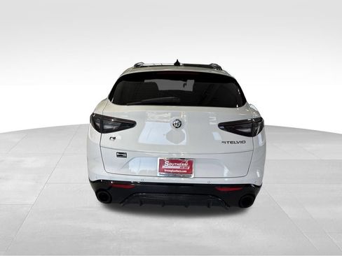 Used 2024 Alfa Romeo Stelvio Veloce AWD/4WD image 7