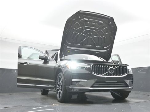 Used 2022 Volvo XC60 B6 Inscription w/ Advanced Package image 55