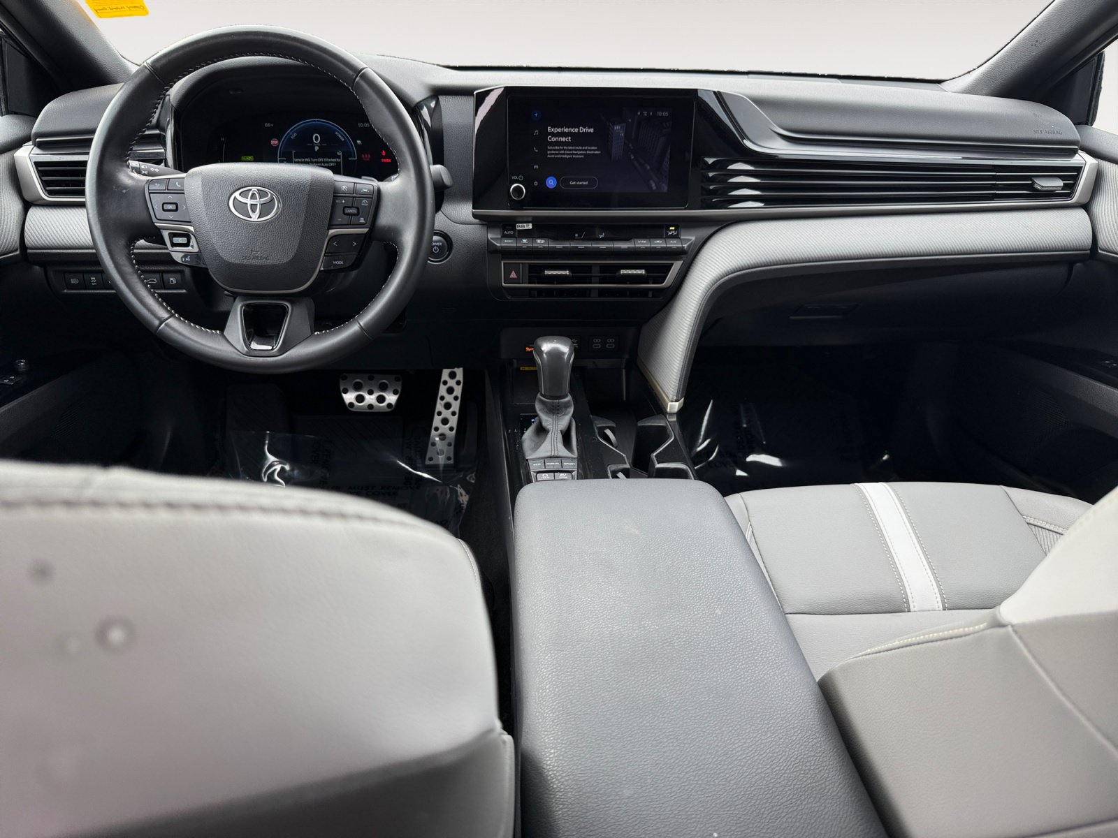 Used 2025 Toyota Camry SE FWD image 15