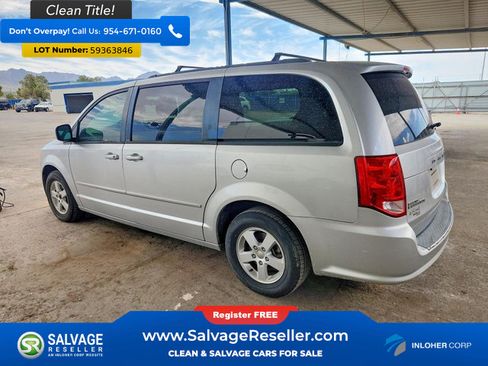 Used 2012 Dodge Grand Caravan SXT FWD image 3