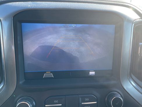 Used 2021 Chevrolet Silverado 1500 LT image 16