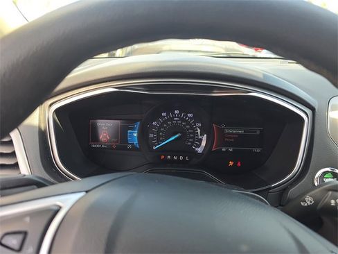 Used 2020 Ford Fusion SE image 20
