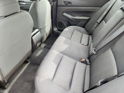 Used 2024 Nissan Altima 2.5 SV image 31