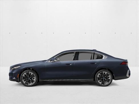 New 2027 BMW 530i RWD image 3
