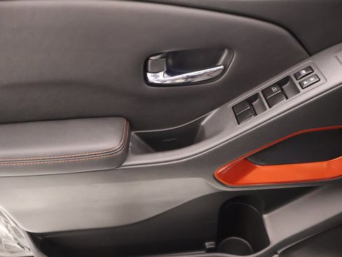 Used 2023 Nissan Frontier PRO-4X w/ Pro-4X Premium Package image 17