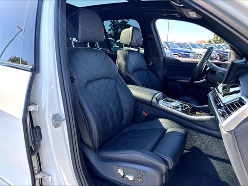 Used 2024 BMW X5 xDrive50e w/ Executive Package AWD/4WD image 30
