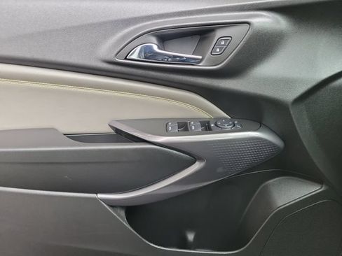 Certified 2025 Chevrolet Trax ACTIV w/ Sunroof Package FWD image 21