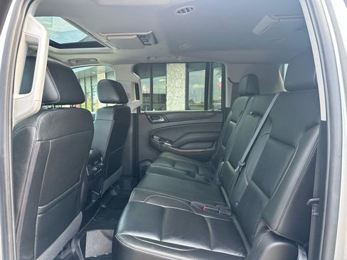 Used 2019 Chevrolet Suburban LT AWD/4WD image 14