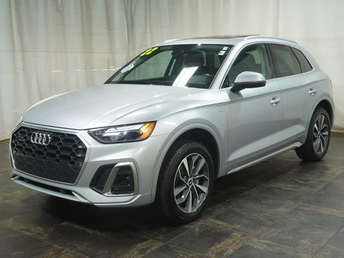 Used 2022 Audi Q5 2.0T Premium AWD/4WD image 2