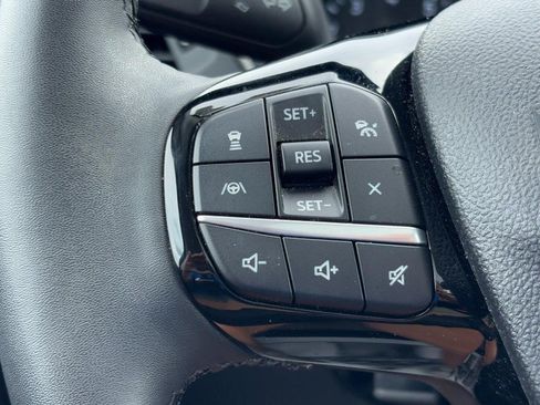 Used 2022 Ford Escape SE w/ Convenience Package FWD image 19
