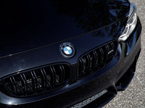 Used 2015 BMW M4 Coupe image 14