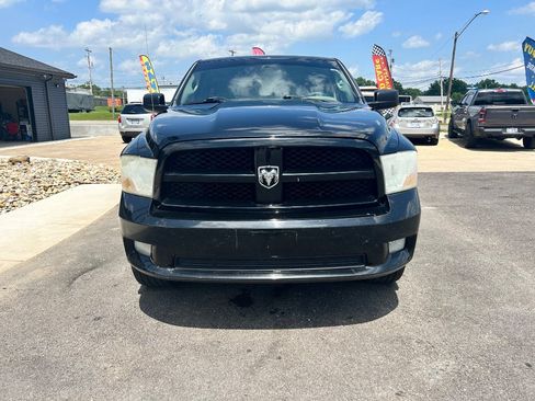 Used 2012 RAM 1500 Express RWD image 2