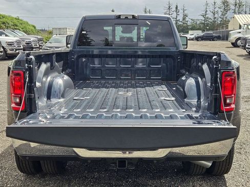 New 2026 RAM 3500 Tradesman AWD/4WD image 10