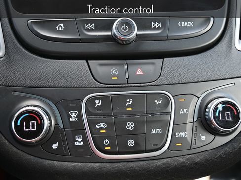 Used 2025 Chevrolet Malibu LT image 17