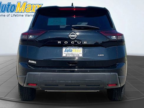 Used 2025 Nissan Rogue SV AWD/4WD image 7