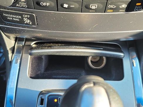 Used 2013 INFINITI G37 x w/ Premium Pkg image 24