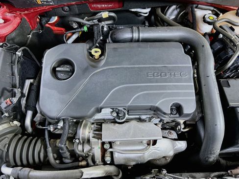 Used 2021 Chevrolet Malibu LT FWD image 29