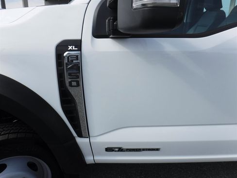 Used 2024 Ford F450 XL image 18