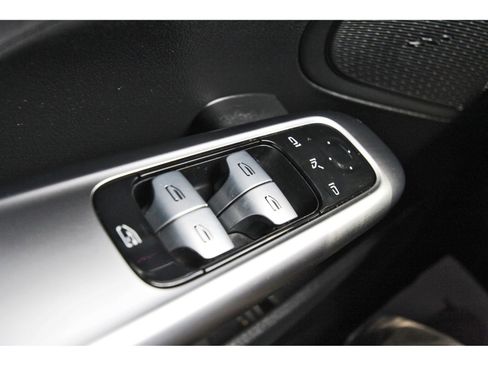 Used 2022 Mercedes-Benz C 300 Sedan image 18