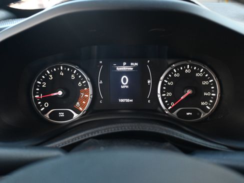 Used 2020 Jeep Renegade Latitude image 24