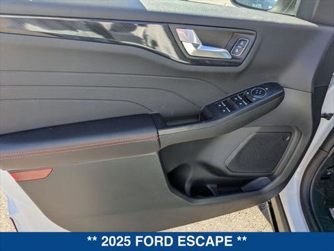 New 2025 Ford Escape ST-Line w/ Tech Pack #1 image 10